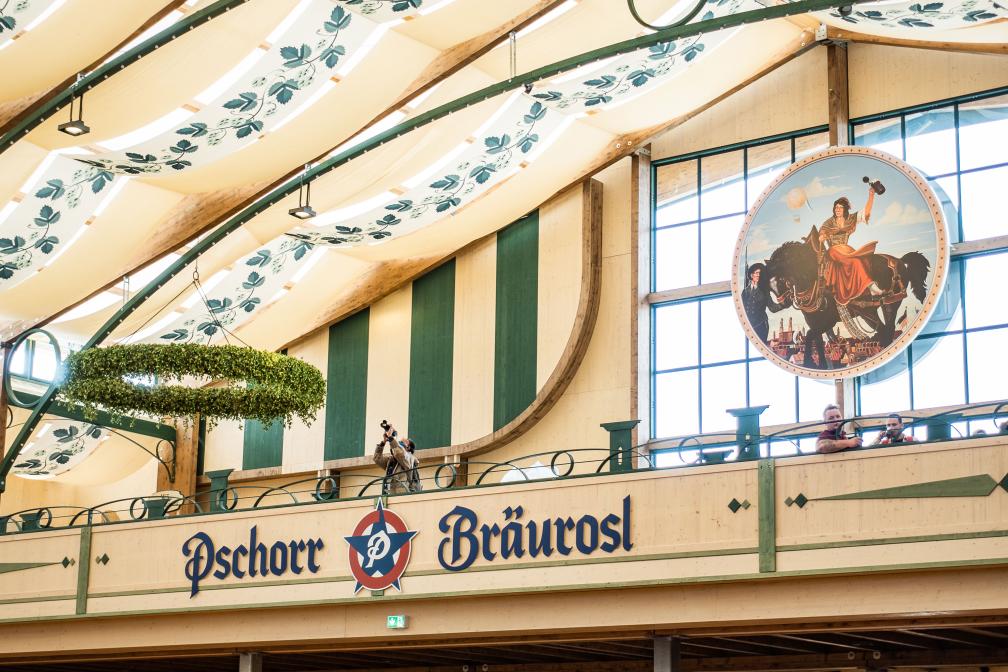 Pschorr-Festzelt Bräurosl: Reservierung, Stimmung, Geschichte - Oktoberfest.de