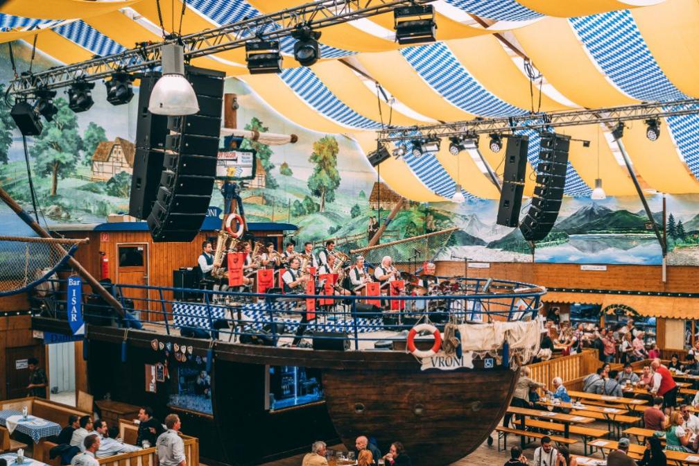 Die Fischer Vroni auf dem Münchner Oktoberfest.