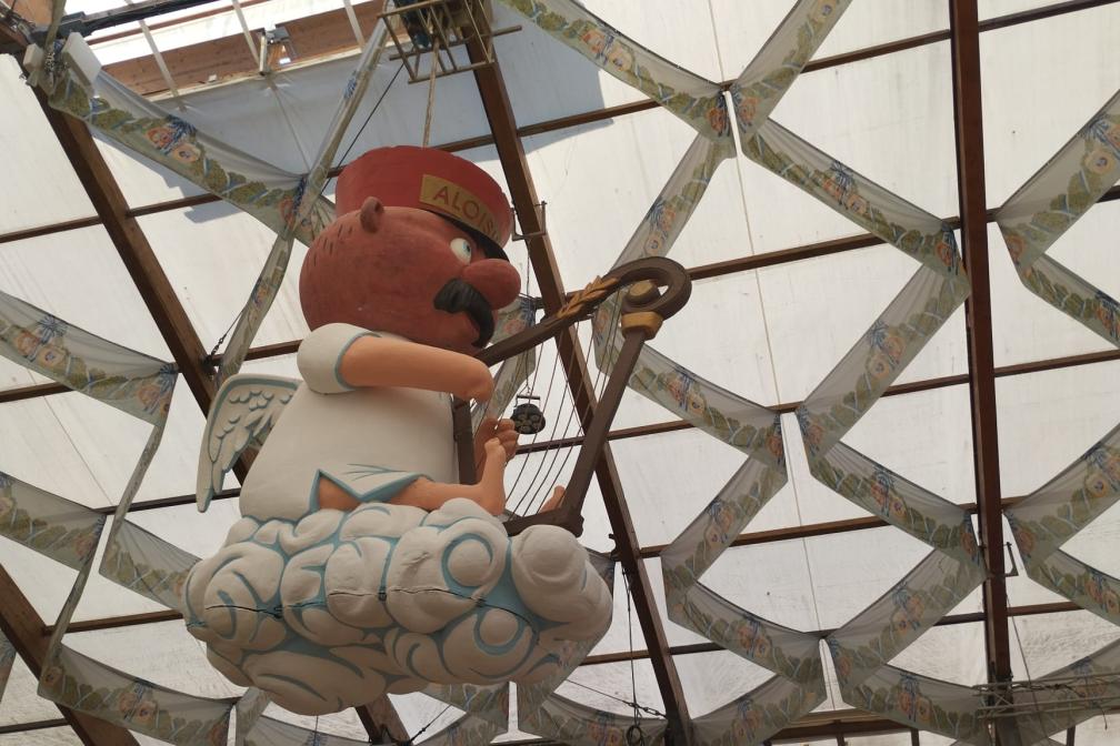 Aloisius schwebt schon auf seiner Wolke im Hofbräu-Festzelt 