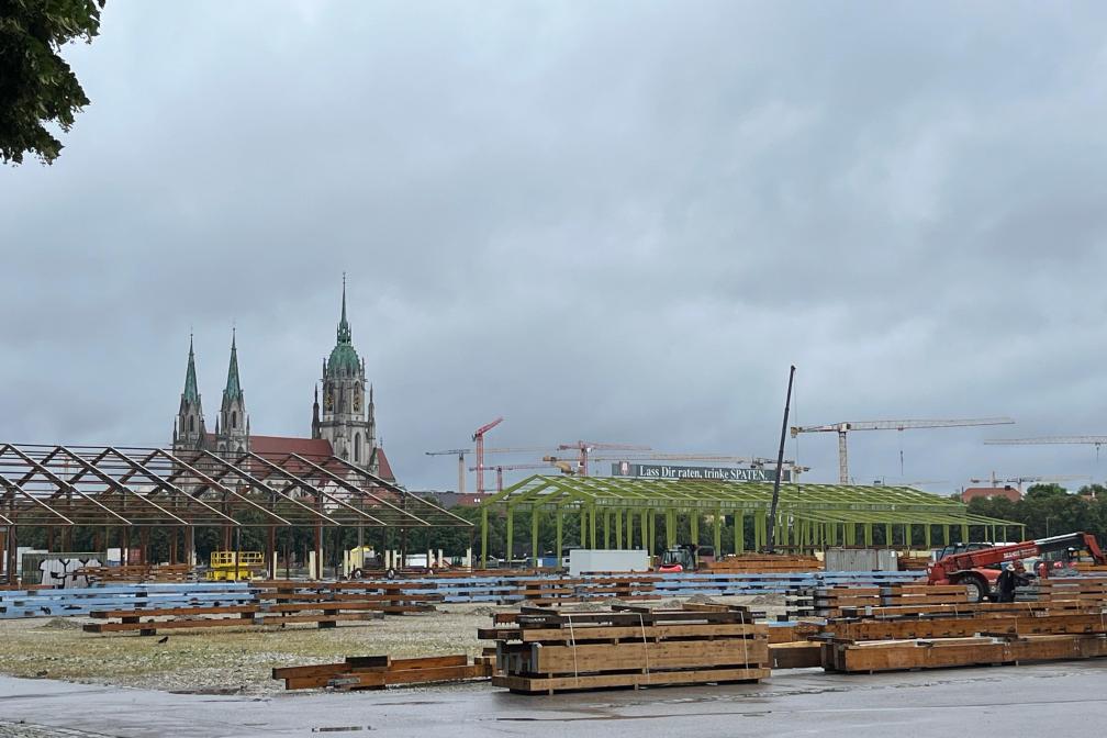 Insgesamt verläuft beim Aufbau alles nach Plan und ohne Verzögerungen. 