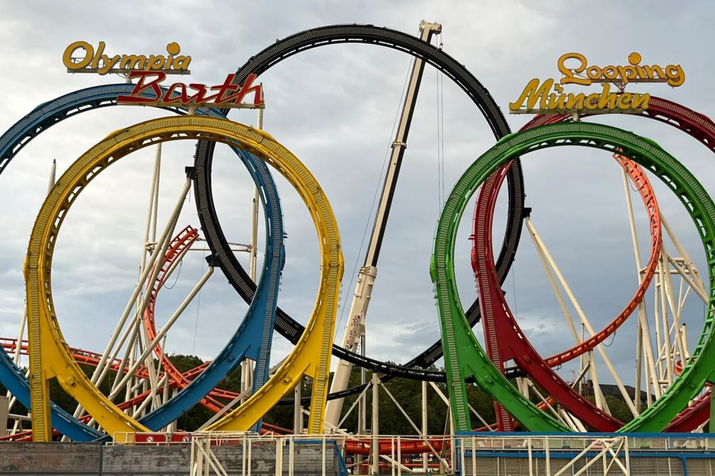 Zu sehen ist der Olympia Looping.