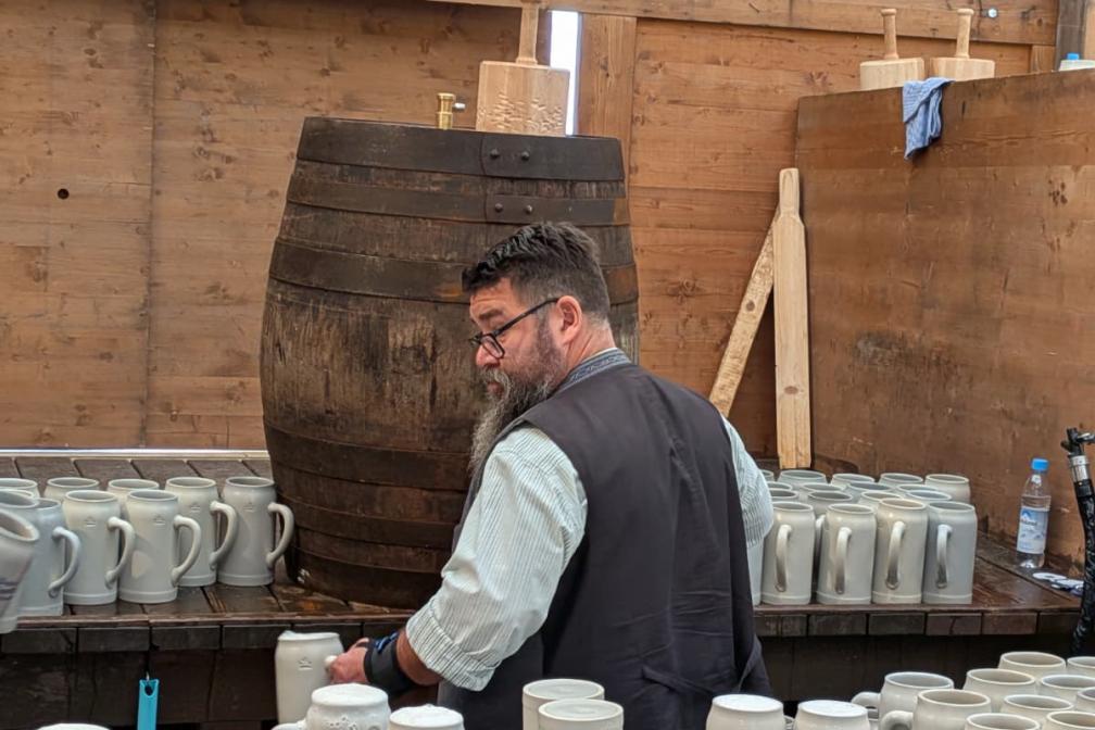 Holzfassausschank Oide Wiesn