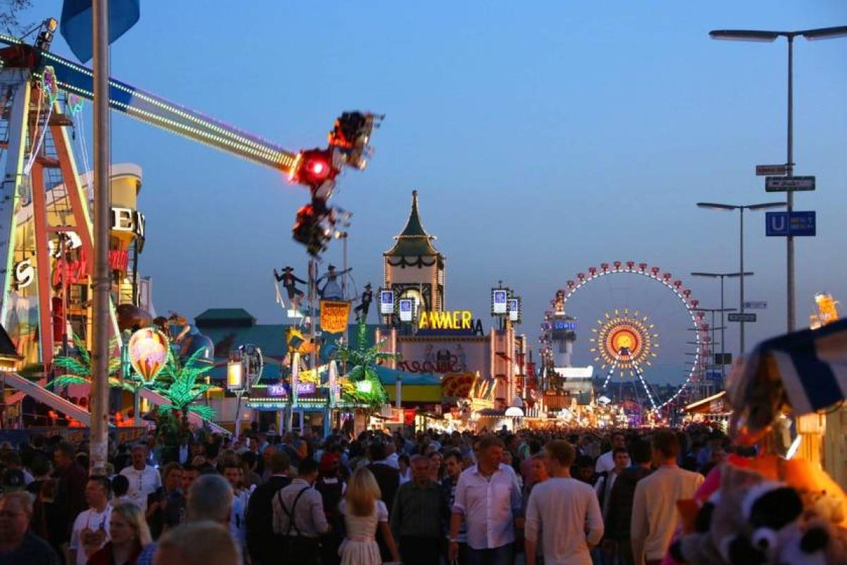 Oktoberfest 2025 Massenansturm Am Ersten Wiesn Samstag Spektakuläre Bilder - nv2ev0x