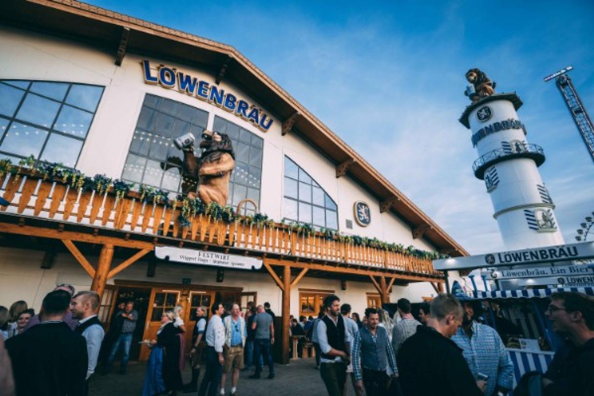 Löwenbräu-Festzelt