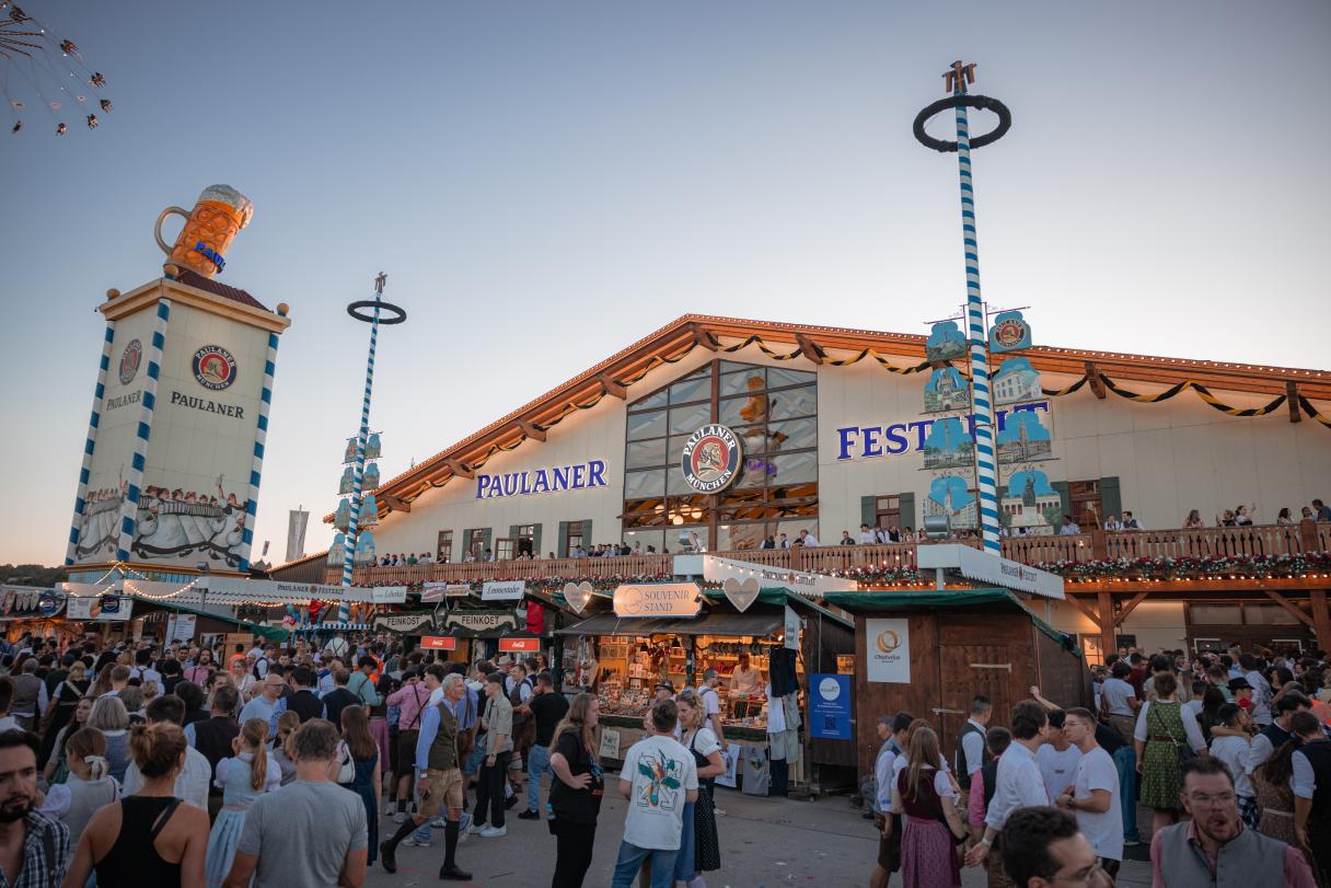 Paulaner Festzelt (Winzerer Fähndl)