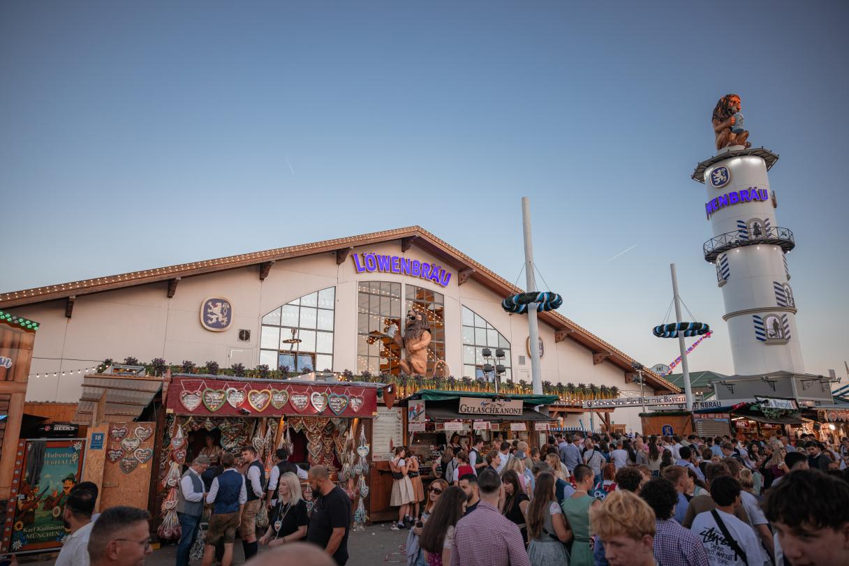 Löwenbräu-Festzelt