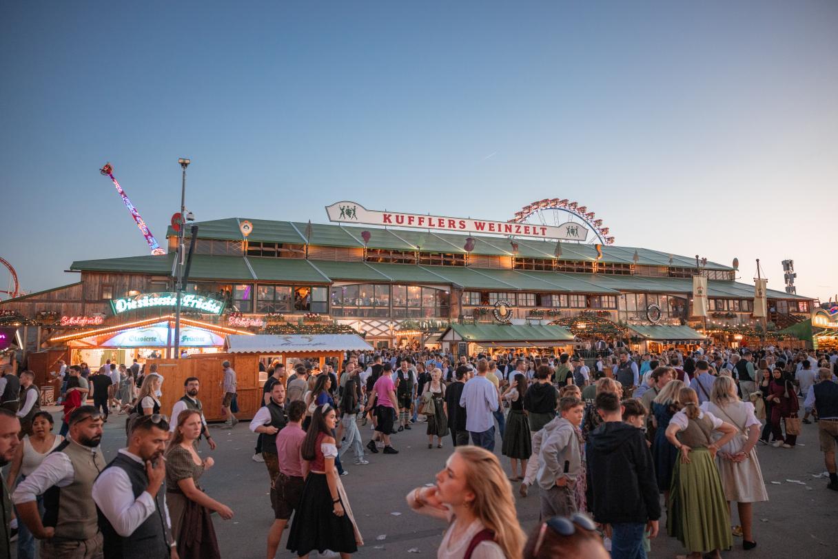 Weinzelt (Wine Tent)