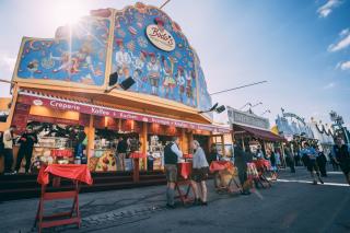 Bodo's Cafézelt & Cocktailbar auf dem Münchner Oktoberfest