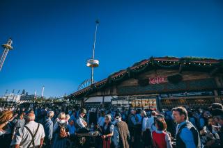 Außenfassade der Käfer Wiesn-Schänke