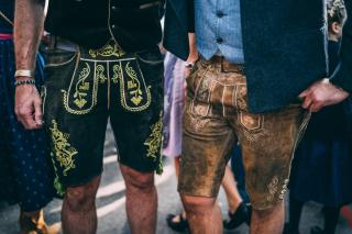 Zwei Herren in schöner Lederhose Zwei Herren in schöner Lederhose