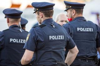 polizei-wiesn-ode.jpg
