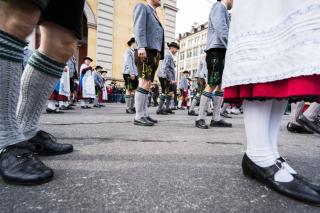 trachten-_und_schuetzenzug_14.jpg