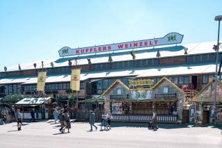 Kufflers Weinzelt auf dem Oktoberfest