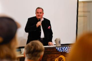 Wiesn-Chef Clemens Baumgärtner stellte alle wichtigen Neuerungen auf der Wiesn vor Wiesn-Chef Clemens Baumgärtner stellte alle wichtigen Neuerungen auf der Wiesn vor