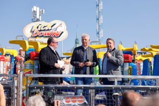 Wiesn-Chef Clemens Baumgärtner, OB Dieter Reiter und Maik Landwermann, Betreiber vom Kick Down.