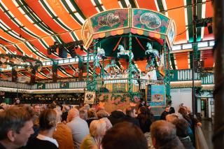 Wiesngottesdienst im Marstall Festzelt