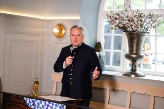 Wiesnchef Dr. Christian Scharpf stellte die wichtigsten Neuheiten auf dem Oktoberfest vor. Wiesnchef Dr. Christian Scharpf stellte die wichtigsten Neuheiten auf dem Oktoberfest vor.