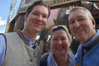Die Wirte-Familie Constantin, Angela und Marc Eisenbarth (von links). 