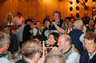 Gstanzlsängerin Renate Maier Gstanzlsängerin Renate Maier