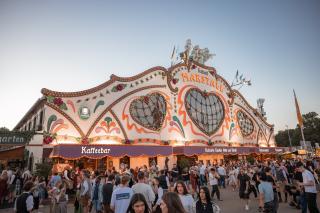 Das Marstall Festzelt auf dem Oktoberfest