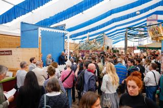 Start des Presserundgangs war heuer im Museumszelt
