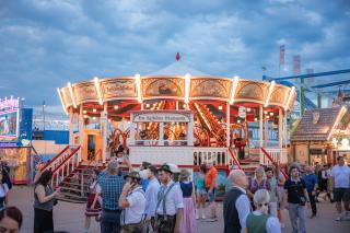 Krinoline auf dem Oktoberfest