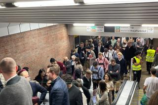 U-Bahn Anreisende zum Oktoberfest