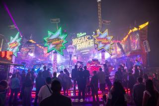 Oktoberfest bei Nacht