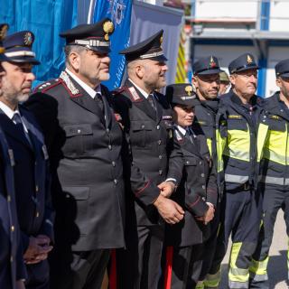 Ehrung der internationalen Polizeikräfte 