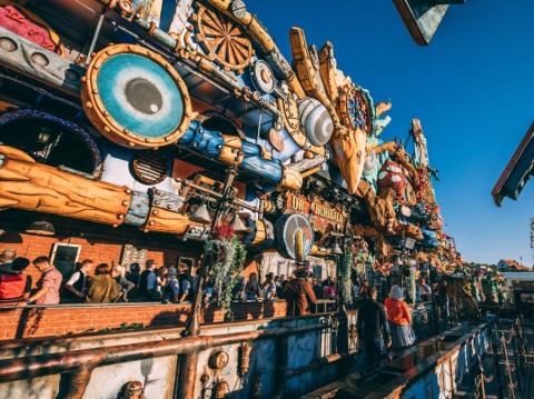 Dr. Archibald - Master of Time: Virtual Reality auf der Wiesn